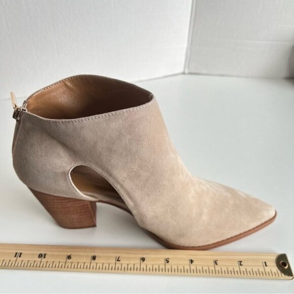Belle & Bloom Midnight Special Suede Ankle Boot - Sand. Size: 10 US. NIB - Picture 11 of 16